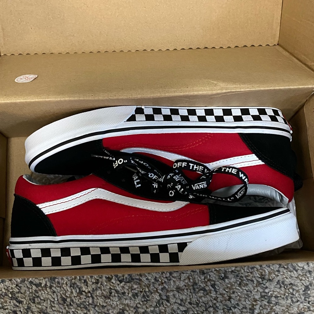 Kids vans size 5.5 women’s 6.5/7